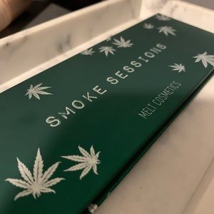 Melt cosmetics smoke sessions pallet